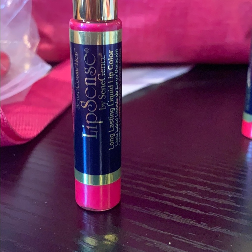 Lipsense - Picture 2 of 2